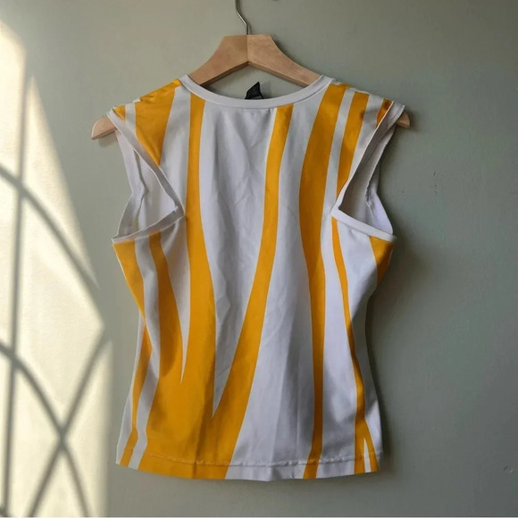 Nike - Picture 2 of 2